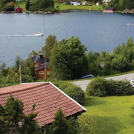 Lindal A *